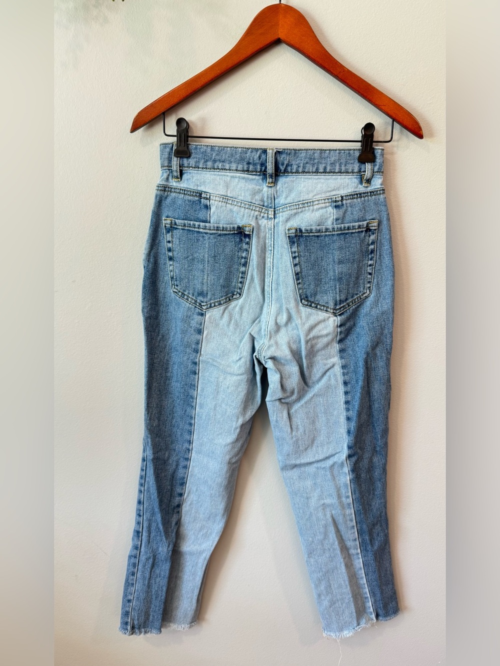 PacSun Panelled Two-Tone Light and Medium Blue High-Rise Jeans - Picture 4 of 9